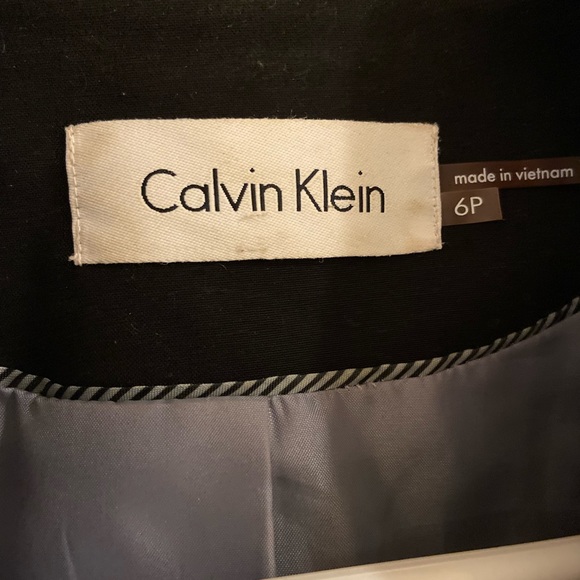 Black Calvin Klein Blazer - 6P - Picture 4 of 4